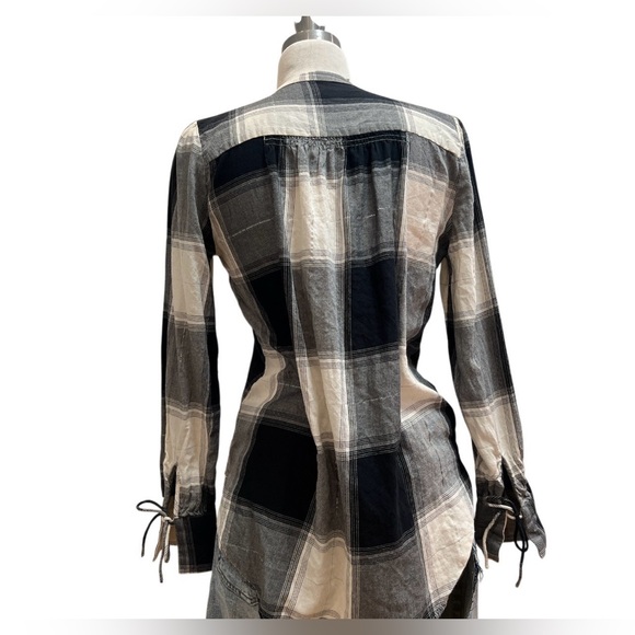 LOFT Black and White Plaid Button Down Shirt - Picture 7 of 7